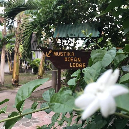 Mustika Ocean Lodge Gili Air Zewnętrze zdjęcie